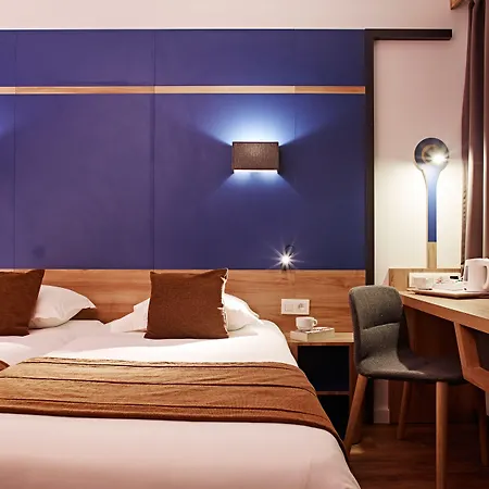 Hotel Median Congres Parigi